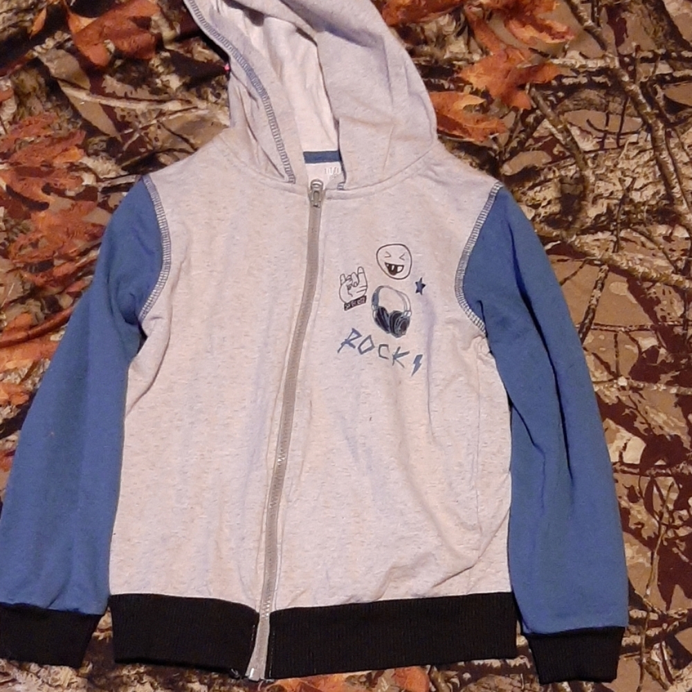 Boys hooded long sleeve